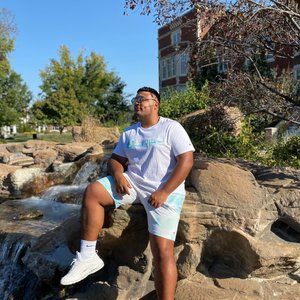 Meet your Posher, Diego